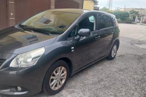 TOYOTA VERSO 