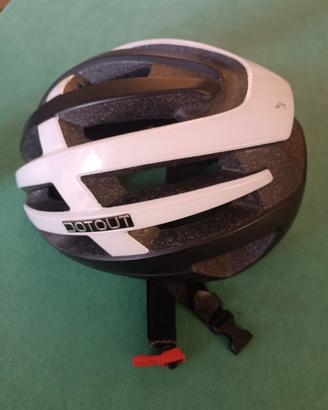 casco dotout modello targa