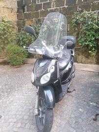 piaggio carnaby 200