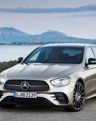 Ricambi new mercedes classe E amg e normale