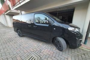 Peugeot Traveller