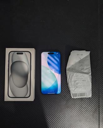 iPhone 15 128GB Nero - Batteria 89% + 4 Cover