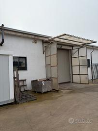 Capannone ad uso artigianale con agibilità