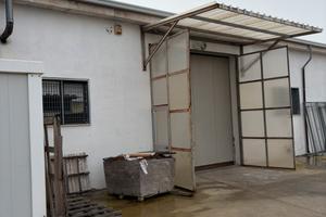Capannone ad uso artigianale con agibilità