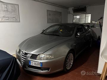 Alfa romeo gt