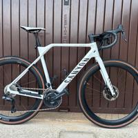 Canyon Inflite CF SLX 8 2025