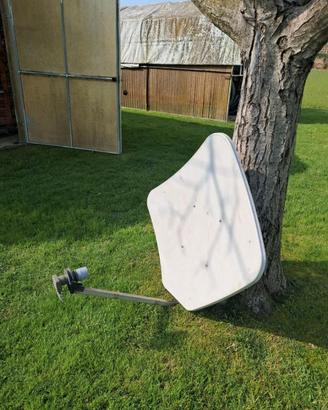 Parabola satellitare e decoder