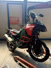 KTM 1290 Super Adventure S incidentata