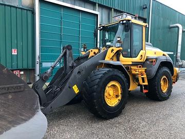 Pala gommata volvo 120H