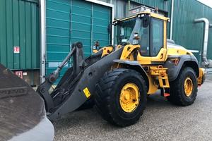 Pala gommata volvo 120H