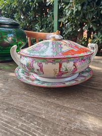 Zuppiera cinese in porcellana