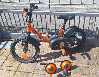 Bicicletta Btwin con rotelle