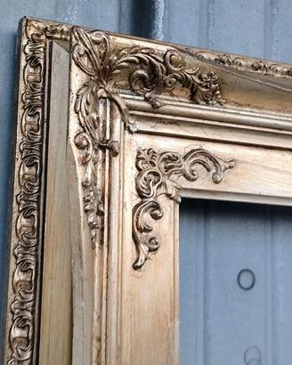 Cornice per quadri antica intarsiata a mano, legno