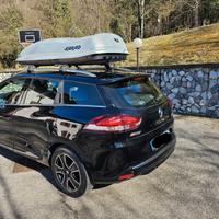 Auto consigliata per famiglie o neopatentati.