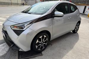 TOYOTA AYGO 1.0 NEOPATENTATI