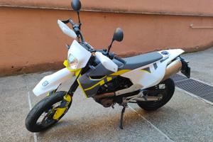 Husqvarna 701 Supermoto - 2022