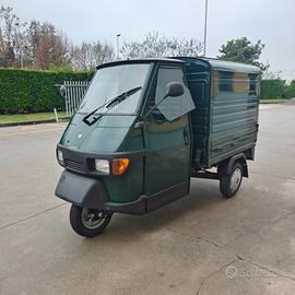 Piaggio Ape 50 con Cassone chiuso