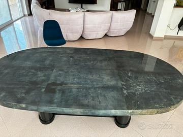 Tavolo e credenza