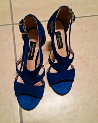 scarpa con tacco 