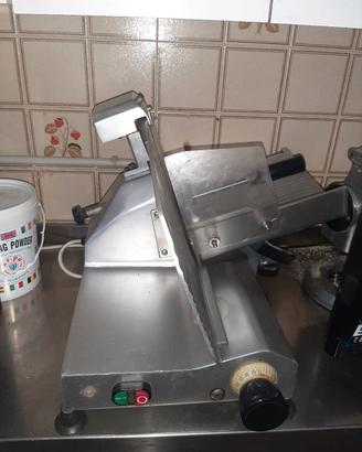 affettatrice industriale 