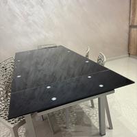 Tavolo in vetro + 6 sedie design (Trattabile)