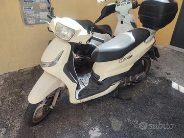 Peugeot tweet 150