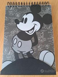 Blocco da disegno nuovo con matite Disney