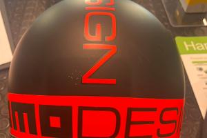 Casco Momo Design