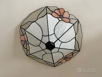 Elegante lampadario stile Tiffany – vetro colorato