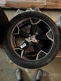 Q3 cerchi originali gomme invernali Good Year