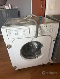 Lavatrice indesit a incassso