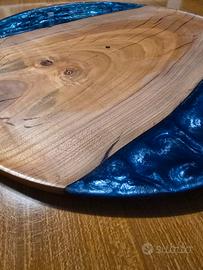 Centrotavola portafrutta. In ciliegio e resina