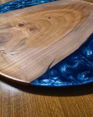 Centrotavola portafrutta. In ciliegio e resina