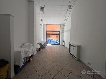 NEGOZIO A ACQUI TERME