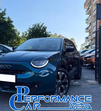 FIAT 600 HYBRID 1.2 110CV DCT MHEV LA PRIMA*24M.