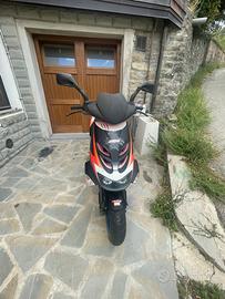 Aprilia sr 50 replica