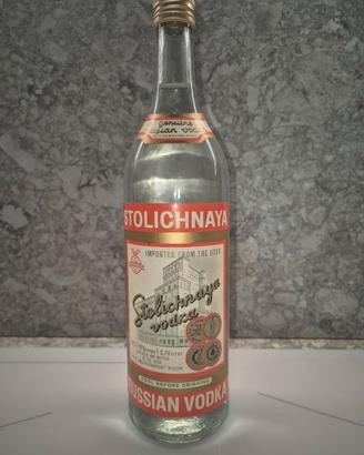 Bottiglia Vintage Stolichnaya Vodka URSS Sovietica