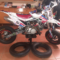Pit bike