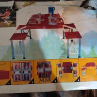Tavolo da campeggio ripiegabile con sgabelli