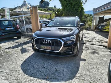 Audi Q3 35 TDI S tronic Business