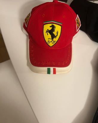 Cappello Ferrari