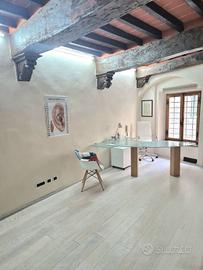 Immobile di 114 m² con 2 locali a Siena