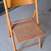 Sedia pieghevole in faggio e intreccio vimini