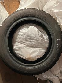 Pneumatici M + S Toyo 165 / 60 r 15