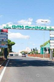 Attività / Licenza di 200 m² a Formello