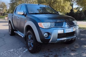 Mitsubishi pickup l200 