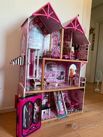 Casa per Barbie in legno