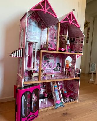 Casa per Barbie in legno