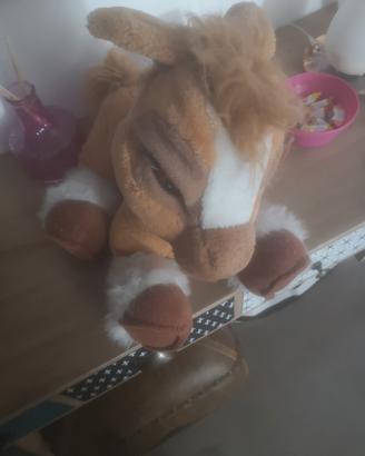 toffee cavallino peluche interattivo 