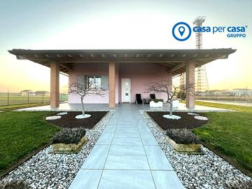 Villa Singola Moderna a Serravalle A Po